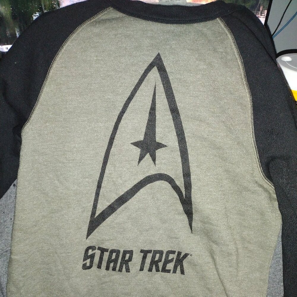 Star Trek  unisex size small crew neck nee